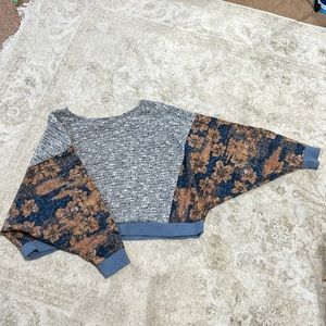 ANTHROPOLOGIE SATURDAY SUNDAY Floral Dolman Sleeve Crop Mixed Media Sweater Sz M